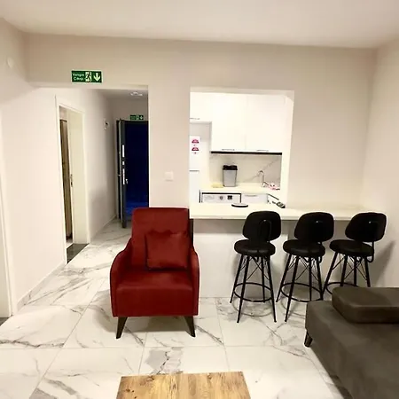 Luxury Nature View Downstairs شقة دالامان